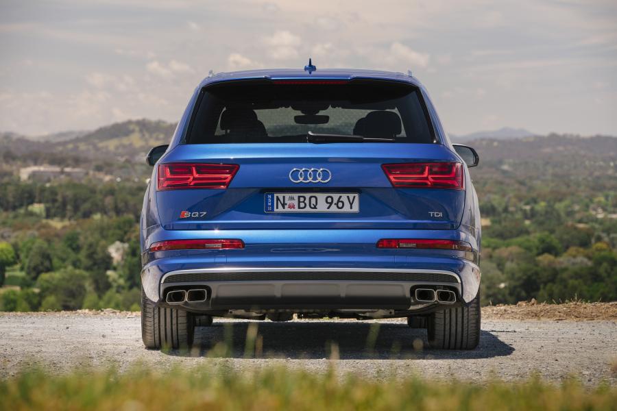  Audi SQ7 TDI (4M) 2016 года  (AU) (фото 17 из 30)